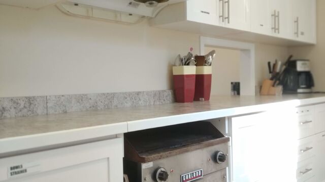 Industrial flattop griddle